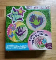 Garden Craft Kit Create Your Own Stepping Stone Pierre Decorative Colorbok 41702