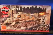 Airfix A02308V WWII German Panzer IV Medium Tank 1:76 Scale Plastic Model Kit