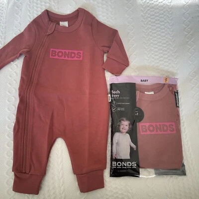 Bonds Tech Zippy Sweats Wondercare / Size 00 (3-6 Months)