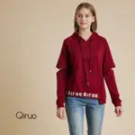 【QIRUO 奇若名品】秋冬專櫃棗紅色連帽上衣3237A 下圍英文(M-2XL)