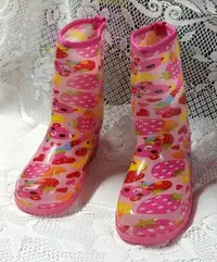 在飛比找Yahoo!奇摩拍賣優惠-兒童彩色雨鞋-紅 兒童雨鞋 小孩雨鞋 (環保無毒)