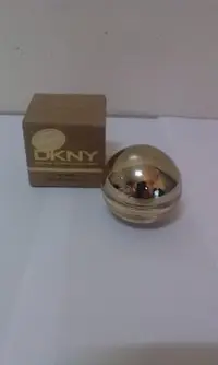 在飛比找Yahoo!奇摩拍賣優惠-DKNY  璀璨金蘋果  淡香精  (7ml)