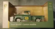 SPECAST LP70017 1957 JOHN DEERE CHEVY 3100 STEPSIDE PICKUP 1:25 SCALE DIECAST