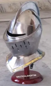European Closed Helmet Medieval Knight Armor Helmet Free Helmet Stand