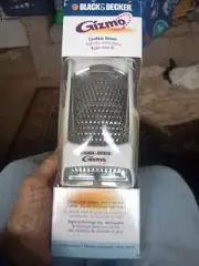 NEW Black & Decker Gizmo Cordless Electric Cheese Grater With 3 Blades GG200