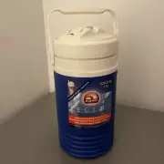 Igloo Legend 1/2 Gallon Insulated Beverage Cooler Thermos Flip Top Blue & White