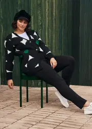 [Virtuelle] Taking Shape Flower Button Through Cardigan Size 16 in Black / White - Plus Size Women's Clothing Black / White