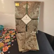 Waterford Linens Barons Court 90” Round Tablecloth Color 41 Tourmaline w/Napkin