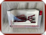 SpecCast 1:50 International Harvester TD24 Diesel Crawler with Karry Arch