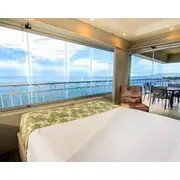 Waikiki Shore By Outrigger