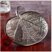 Silver Round Leaf Shaped Tray / Centerpiece Décor and Serveware New 6" Long