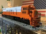 HO GE U33C IC Illinois Central DCC Ready NIB NOS # 8520