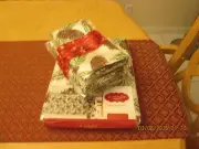 ST. NICHOLAS PINECONE TABLECLOTH 90" ROUND AND 8 NAPKINS NEW