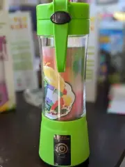 Portable and Rechargeable Battery Juice Blender - Green - NEW IN BOX
