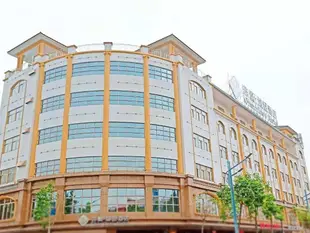 非繁城品中山小欖輕軌站店Chonpines Hotels·Zhongshan Xiaolan LRT Station