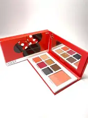 Disney Minnie Mouse Dose of Colors Eyeshadow & Blush Makeup Palette - Nib