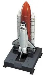 Hasegawa 1/200 Scale Space Shuttle Orbiter With Boosters
