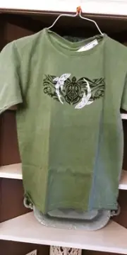 CRAZY SHIRTS HAWAII Honu Mano ti leaf dyed T-SHIRT ~ NEW WITH TAGS ~ KIDS L