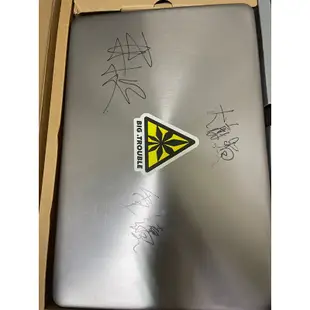 ［玩電腦］創作者筆電華碩ASUS ZenBook UX510U 15.6吋 筆記型電腦 大麻煩簽名款 二手筆電 華碩筆電