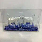 SeaWorld Salt & Pepper Shakers Polar Bears Design