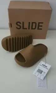 KIDS ADIDAS YEEZY SLIDE US 11K UK 11K EUR 29 KIDS slides Ochre New