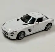 *BRAND NEW* Welly 1:24 Diecast Car Mercedes Benz SLS AMG White Gull Wing Doors