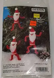 Vtg Design Works Crafts SPOOL SANTA KIT 5629 Pipe Cleaner Christmas Ornaments