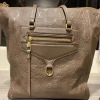 在飛比找PopChill優惠-[二手] LV M93419 Monogram Lumine