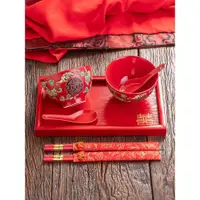 在飛比找ETMall東森購物網優惠-中式紅色陶瓷結婚吃飯碗情侶對碗婚慶嫁妝禮物伴娘禮品碗筷勺套裝