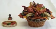 Boyds Uncle Beans Treasure Box Autumn's Harvest Basket w/Alden McNibble #392151