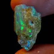 NATURAL AAA+ AMAZING "PLAY OF COLOR" ETHIOPIAN OPAL ROUGH MEDIUM SIZE 8.40 CTS