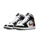 【NIKE】AIR JORDAN 1 MID SE 男鞋 籃球鞋 黑白金-852542007