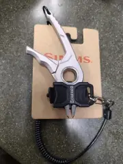 Simms Flyweight Plier - Titanium
