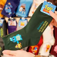 在飛比找ETMall東森購物網優惠-Disney卡通可愛圖案小動物棉襪