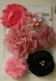 MELON & BLACK Fabric Organza Lace 6 Flower Pk approx 45-75mm across Manor House