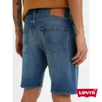 LEVIS 男款 501膝上排釦直筒牛仔短褲 / 精工深藍染水洗 / 彈性布料