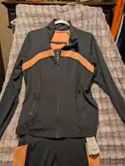 Women's Xersion NWT Performance Yoga Pant Suit Size L Peach W/Gray Top