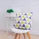 IN－HOUSE－簡約系列抱枕－紫黃三角形（50x50cm）