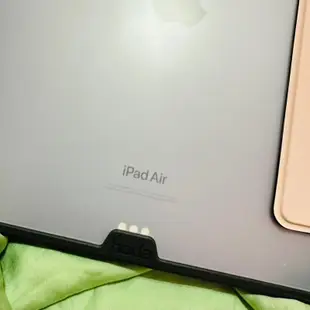 IPAD AIR 5 二手保固內 9.9新 快速出貨 贈觸控筆