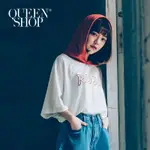 QUEENSHOP【01110261】英文刺繡配色連帽飛鼠袖上衣 兩色售＊預購＊