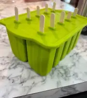 POPSICLE MOLDS 10 Cavity Large Silicone Ice Pop Maker BPA-Free with 50Sticks NEW