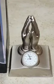 Elgin Mini Clock Quartz Praying Hands Desk Clock - New In Box