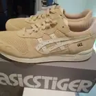 Size 10 - ASICS Gel Lyte Marzipan 10 men free gift with purchase