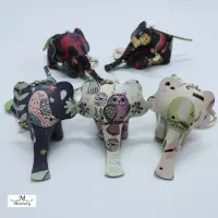 在飛比找momo購物網優惠-【Misstery】鑰匙圈大象造型禮物五入一組(禮物.鑰匙圈