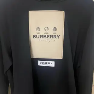 [二手] Burberry 經典標籤logo設計黑色男生帽t