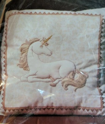 Vtg The Creative Circle 0478 Tapestry Unicorn Pillow Embroidery NOS Craft Kit