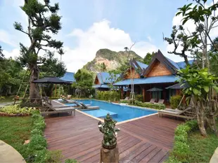 提普塔拉九度假村The Nine Thipthara Resort