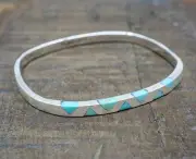 HINGED BANGLE W/ TURQUOISE TRIANGLES