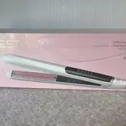 ESYEST Flat Iron Hair Straightener and Curler 2 in 1 Slim Infrared Light Therapy