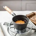Nonstick Frying Egg Pan Cast Iron Sauce Pan Cookware Oil Pouring Pan Jam